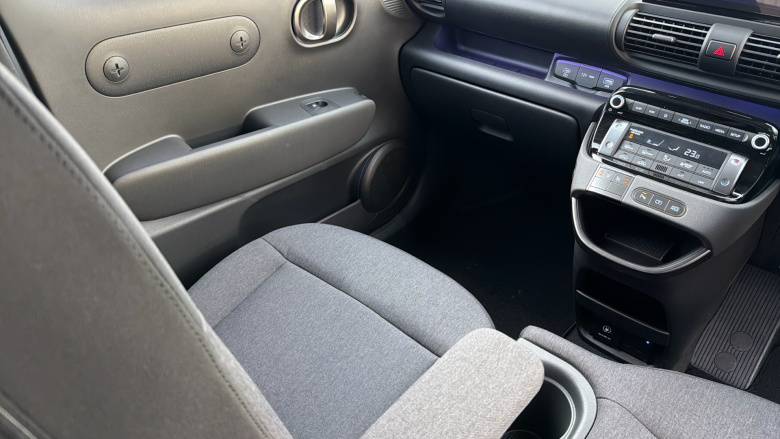 Hyundai INSTER 85kW 02 49kWh 5dr Auto Electric Hatchback